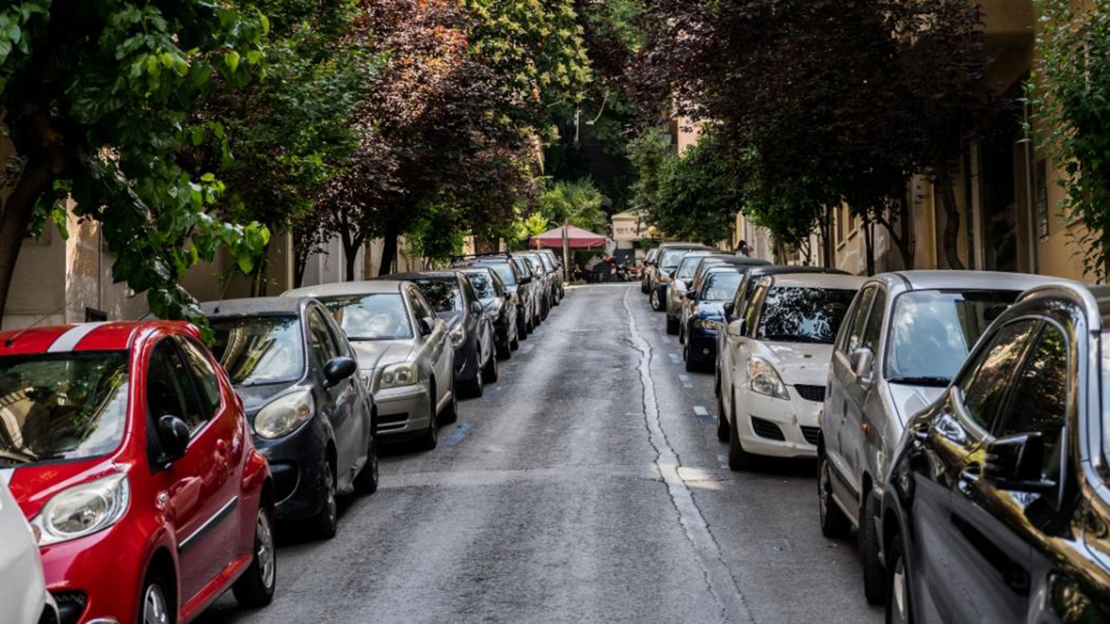Αθήνα: Νέα εφαρμογή δείχνει τις ελεύθερες θέσεις για παρκάρισμα  